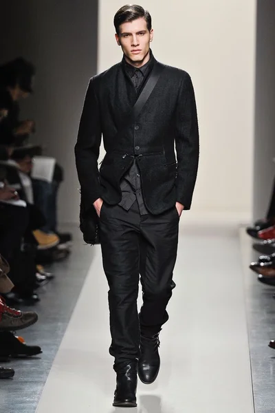 Look 7